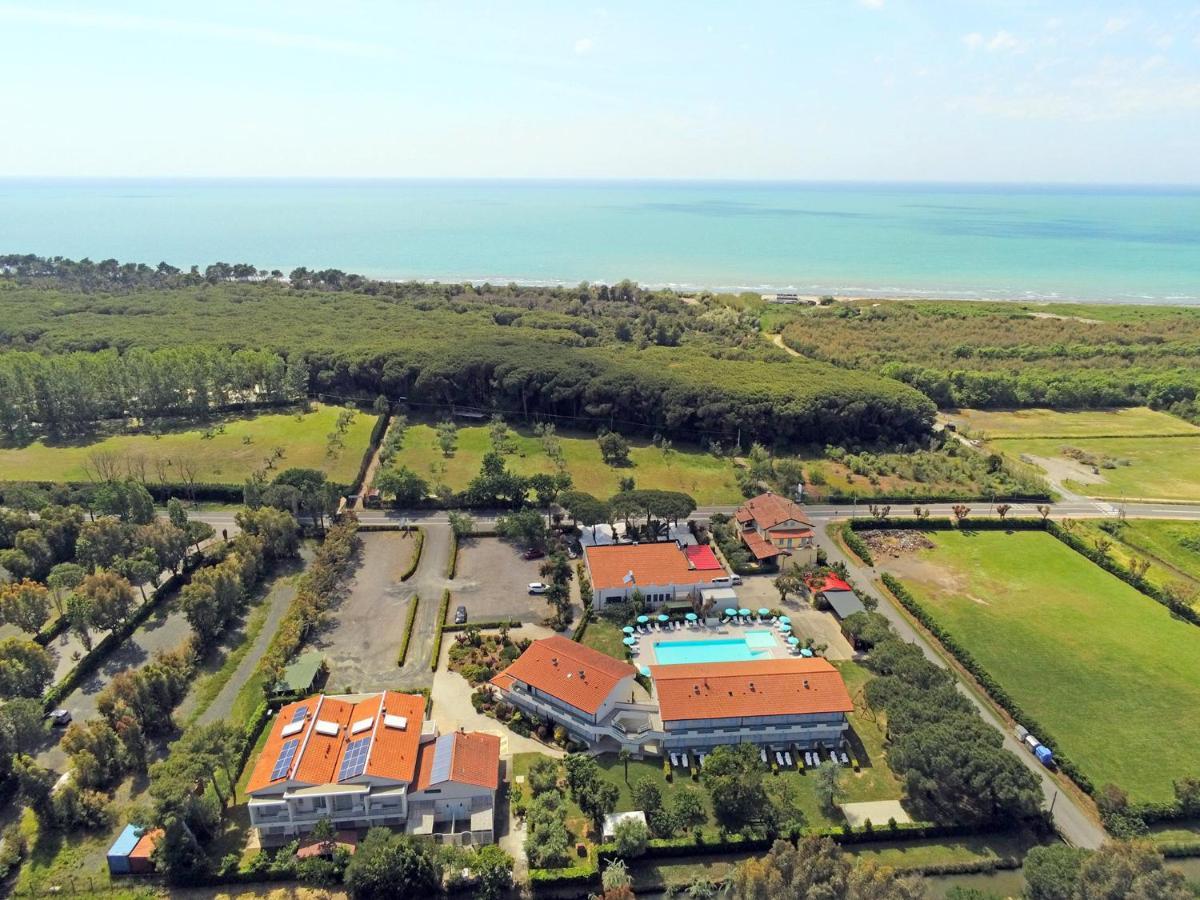 Apartments In Residence In Vada With Swimming Pool 450 Meters From The Sea Exteriör bild